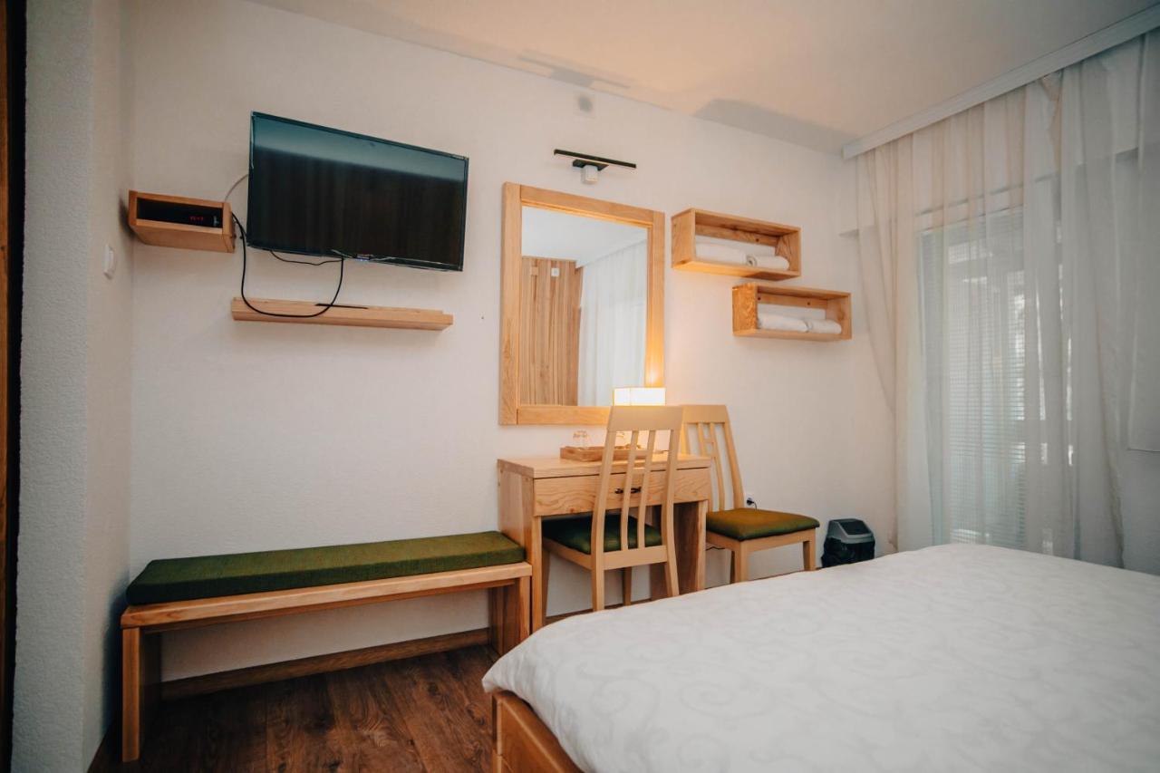 Restoran Sa Prenocistem Gornjak Krepoljin Luaran gambar
