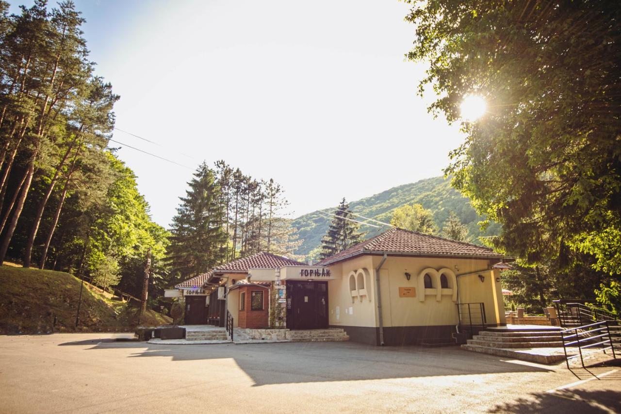 Restoran Sa Prenocistem Gornjak Krepoljin Luaran gambar